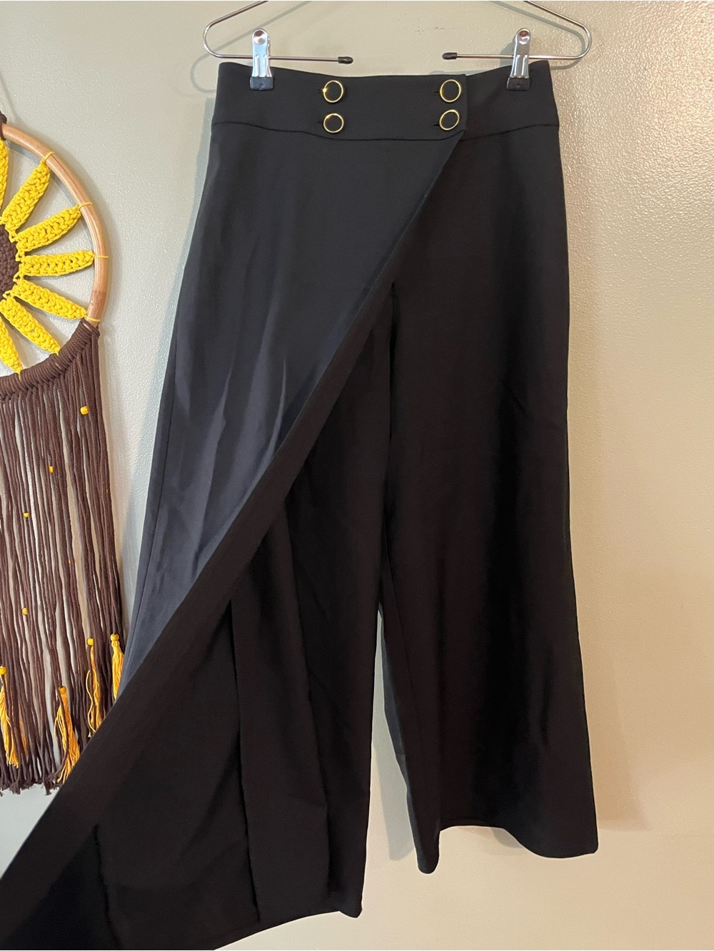 Club Monaco Black Wide-Leg Wrap Pants with Gold Accent Wool Blend Office 2 Crop